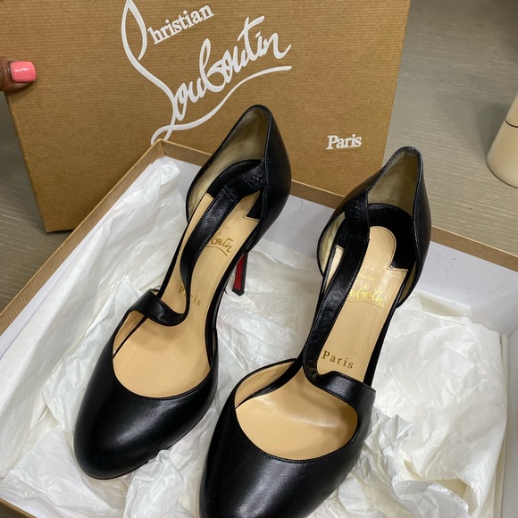 Red bottoms they are to small wore twice - Picture 2 of 3